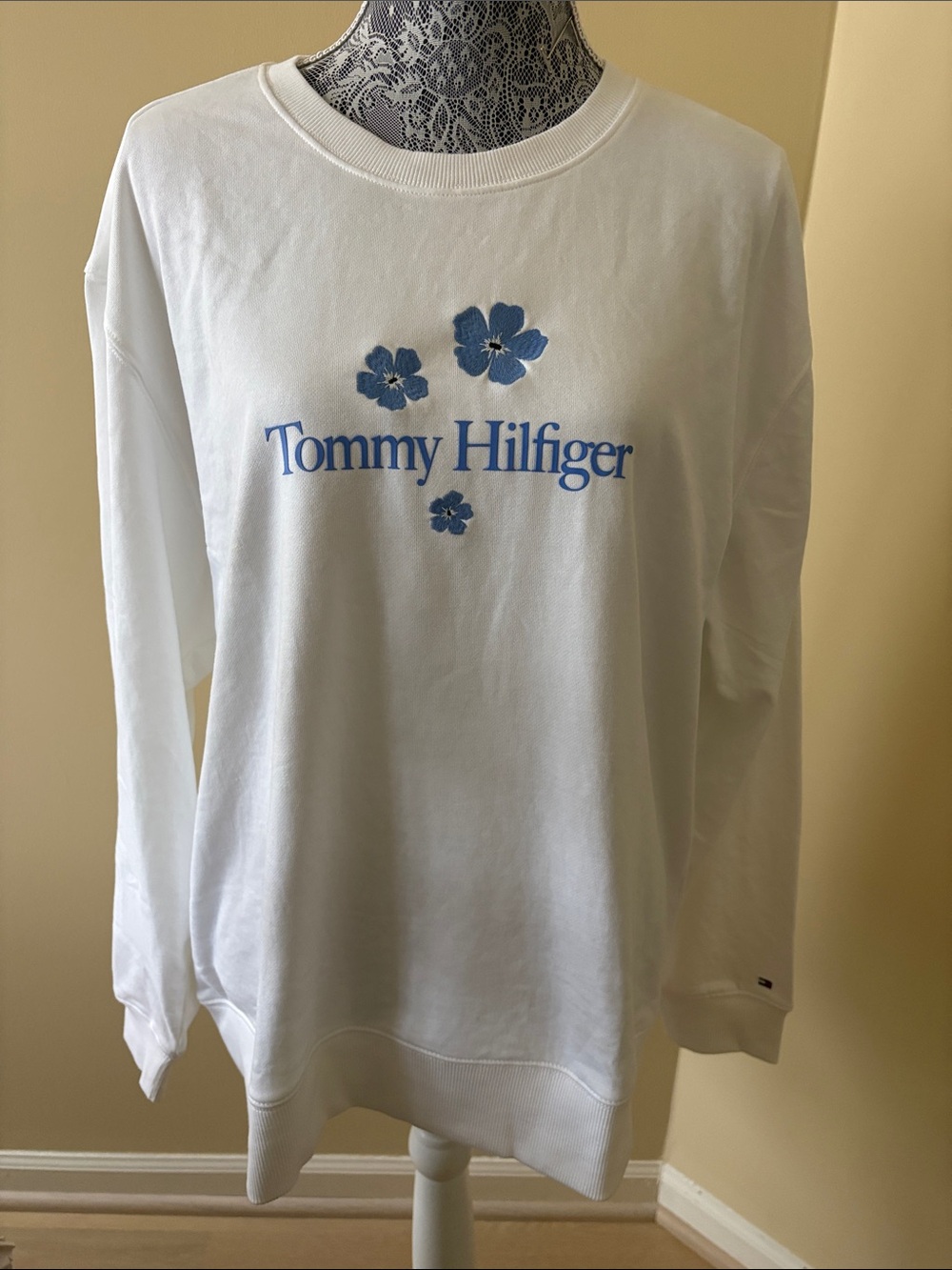 NWT Tommy Hilfiger White Sweatshirt with Blue Floral Logo and Script